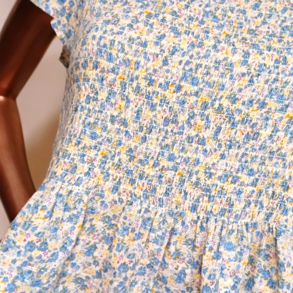 American Eagle Outfitters Floral Top - Picture 2 of 4